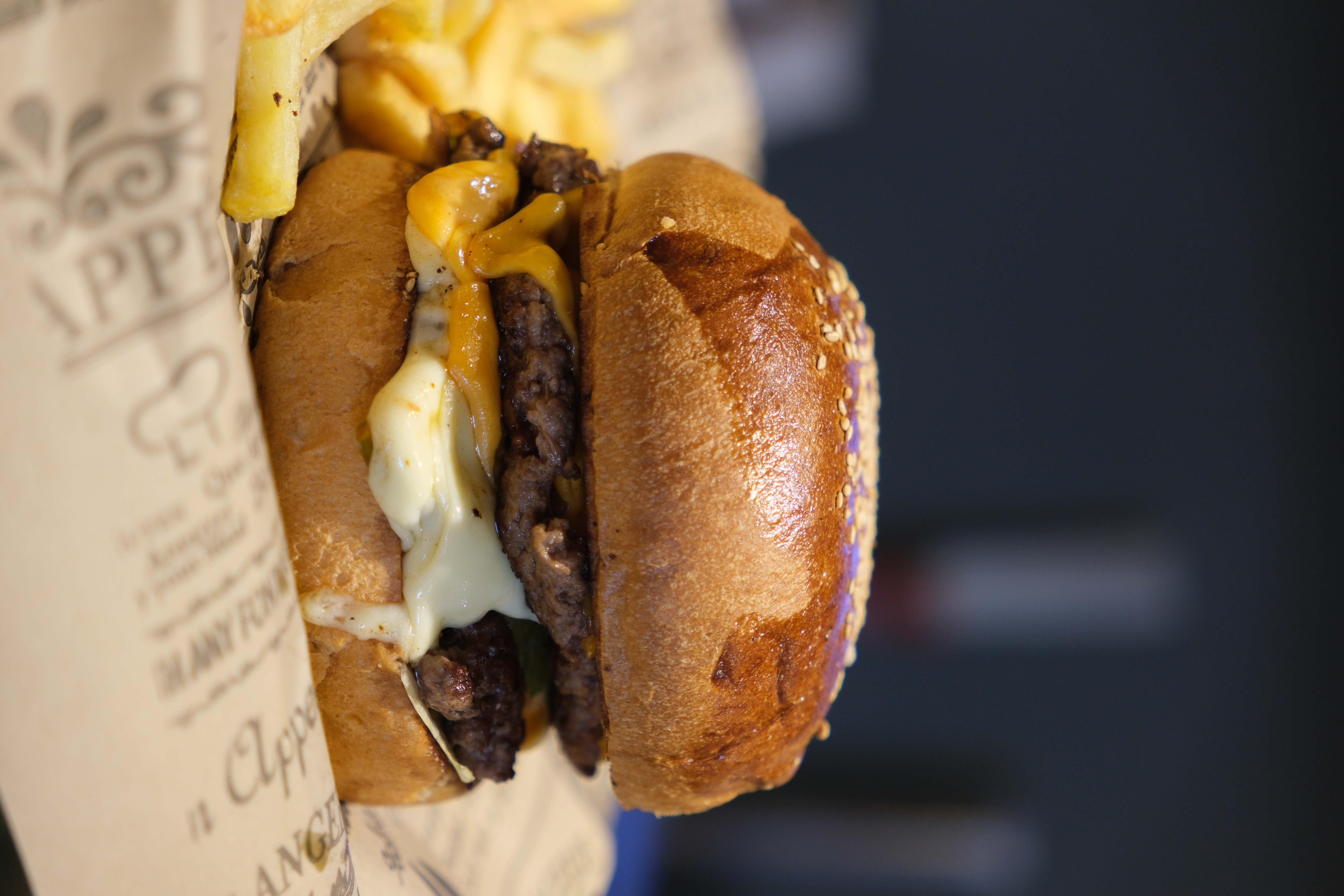 DOUBLE BURGER